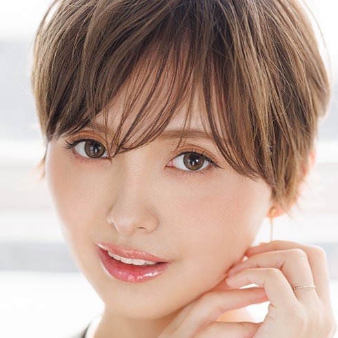 水原冴香