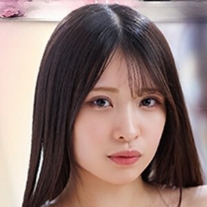 川乃みな