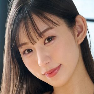 日高ゆあ